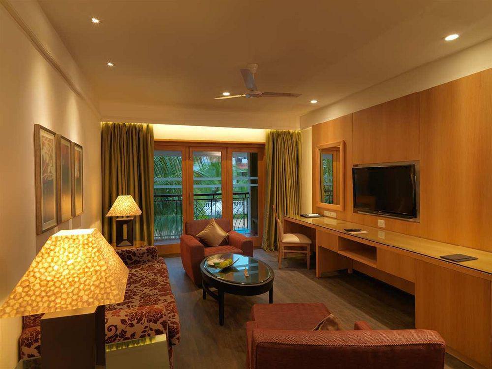 Doubletree By Hilton Hotel Goa - Arpora - Baga Room photo