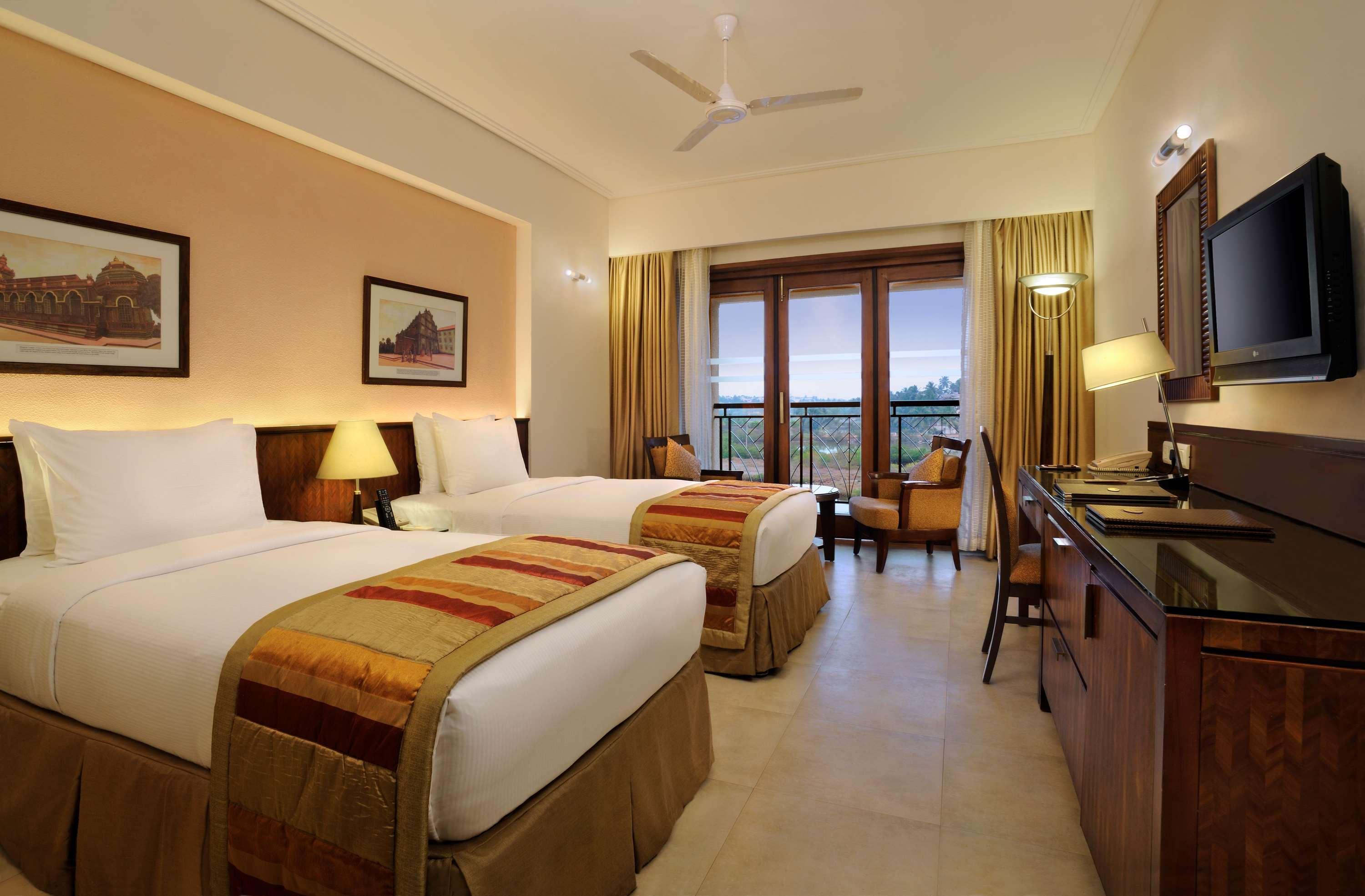 Doubletree By Hilton Hotel Goa - Arpora - Baga Exterior photo