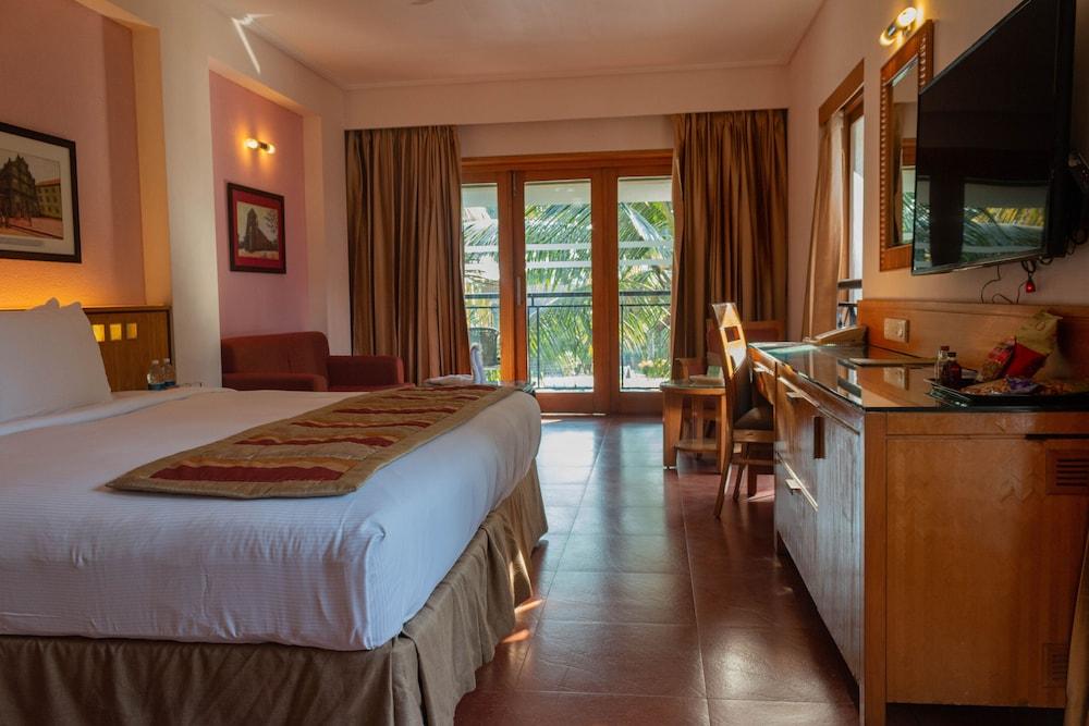 Doubletree By Hilton Hotel Goa - Arpora - Baga Exterior photo