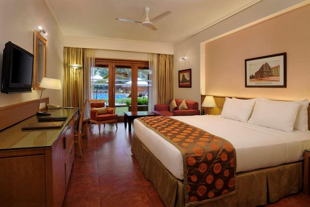 Doubletree By Hilton Hotel Goa - Arpora - Baga Room photo