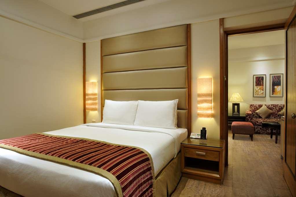 Doubletree By Hilton Hotel Goa - Arpora - Baga Room photo