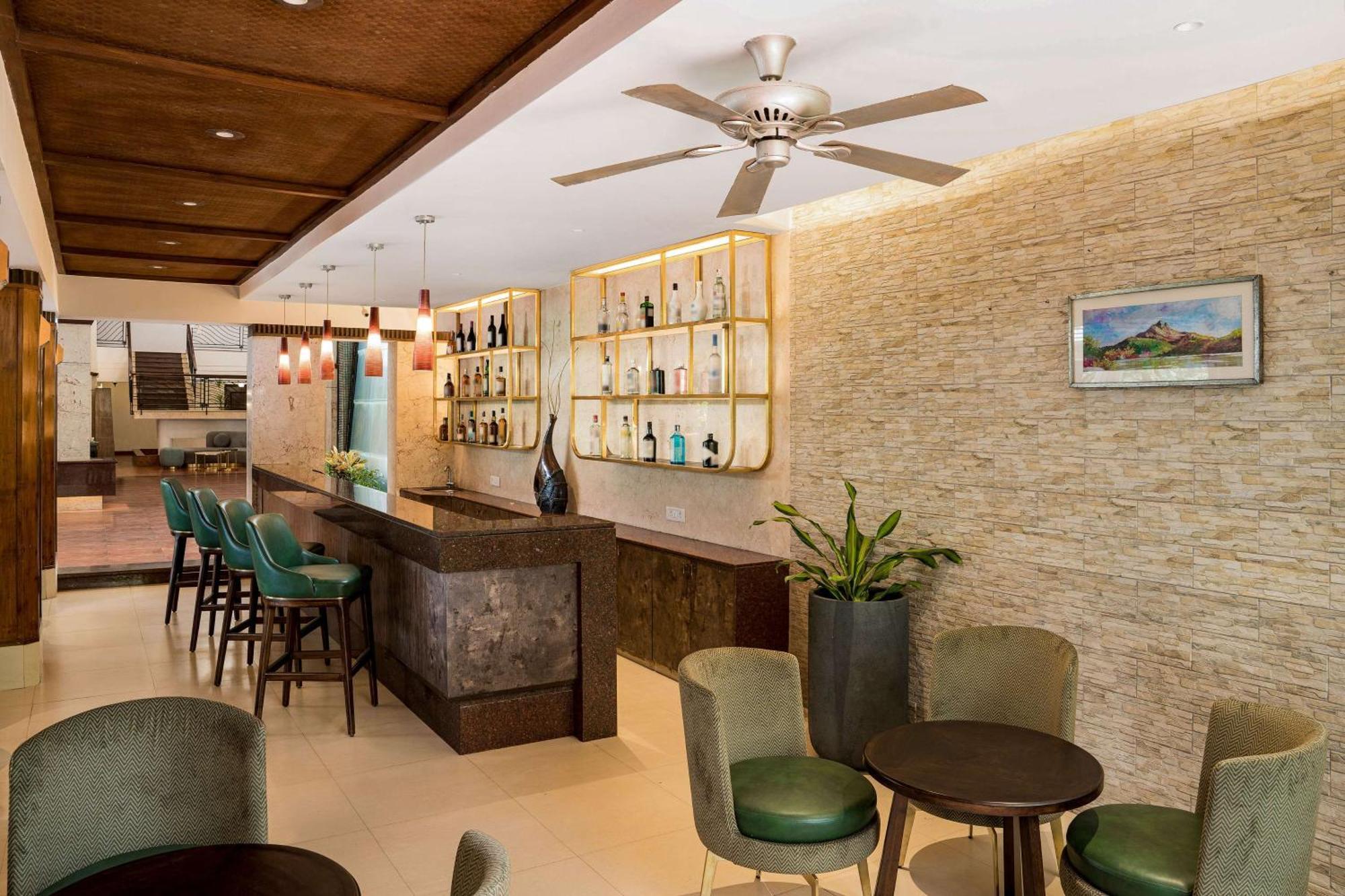 Doubletree By Hilton Hotel Goa - Arpora - Baga Exterior photo