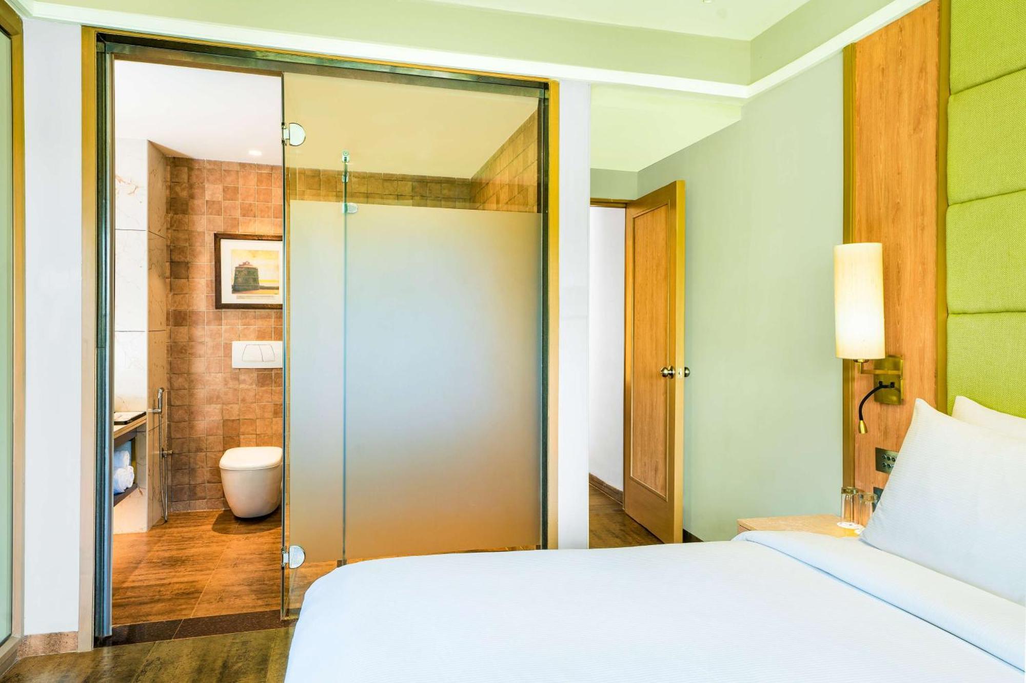 Doubletree By Hilton Hotel Goa - Arpora - Baga Exterior photo