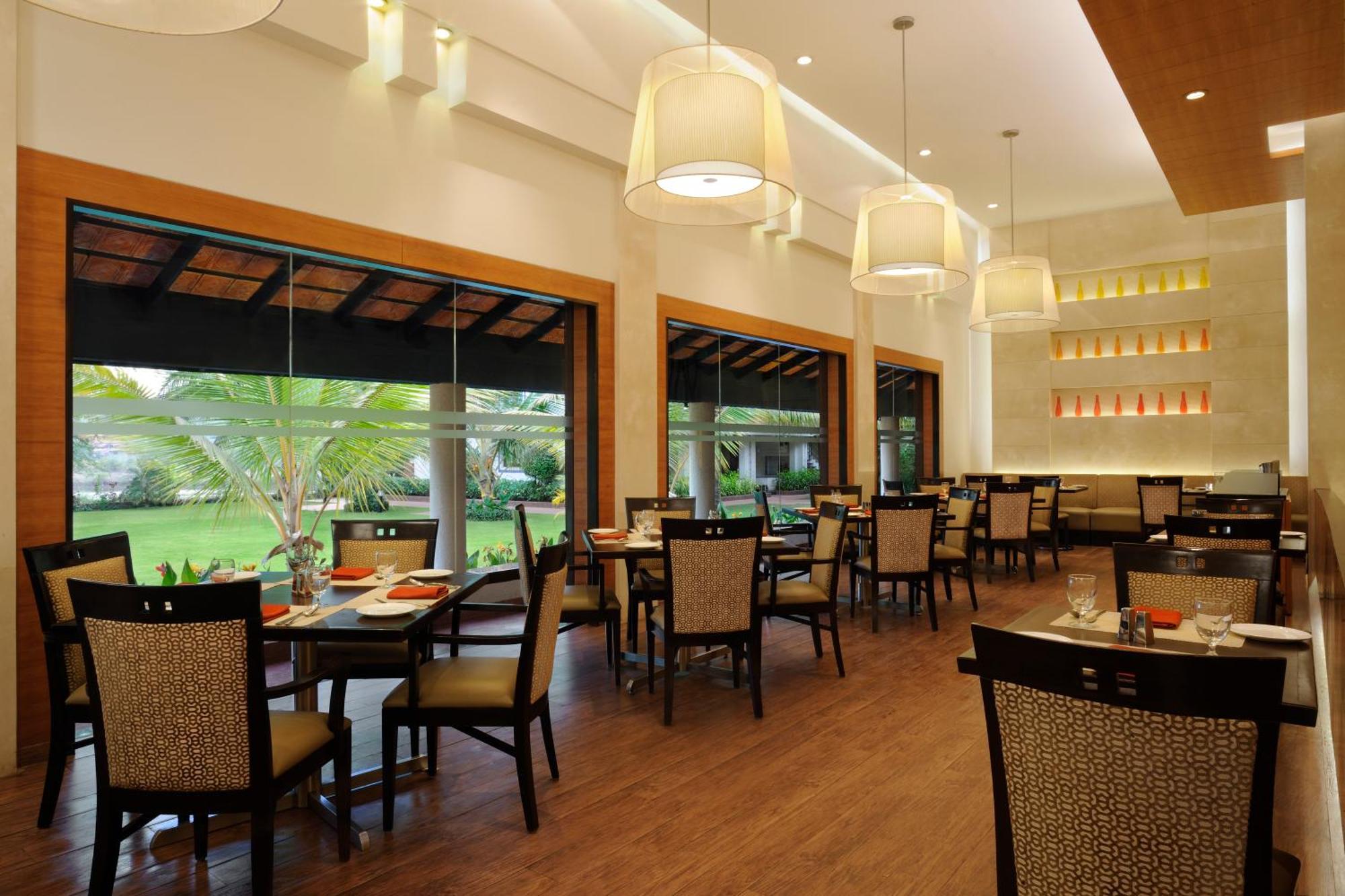Doubletree By Hilton Hotel Goa - Arpora - Baga Exterior photo